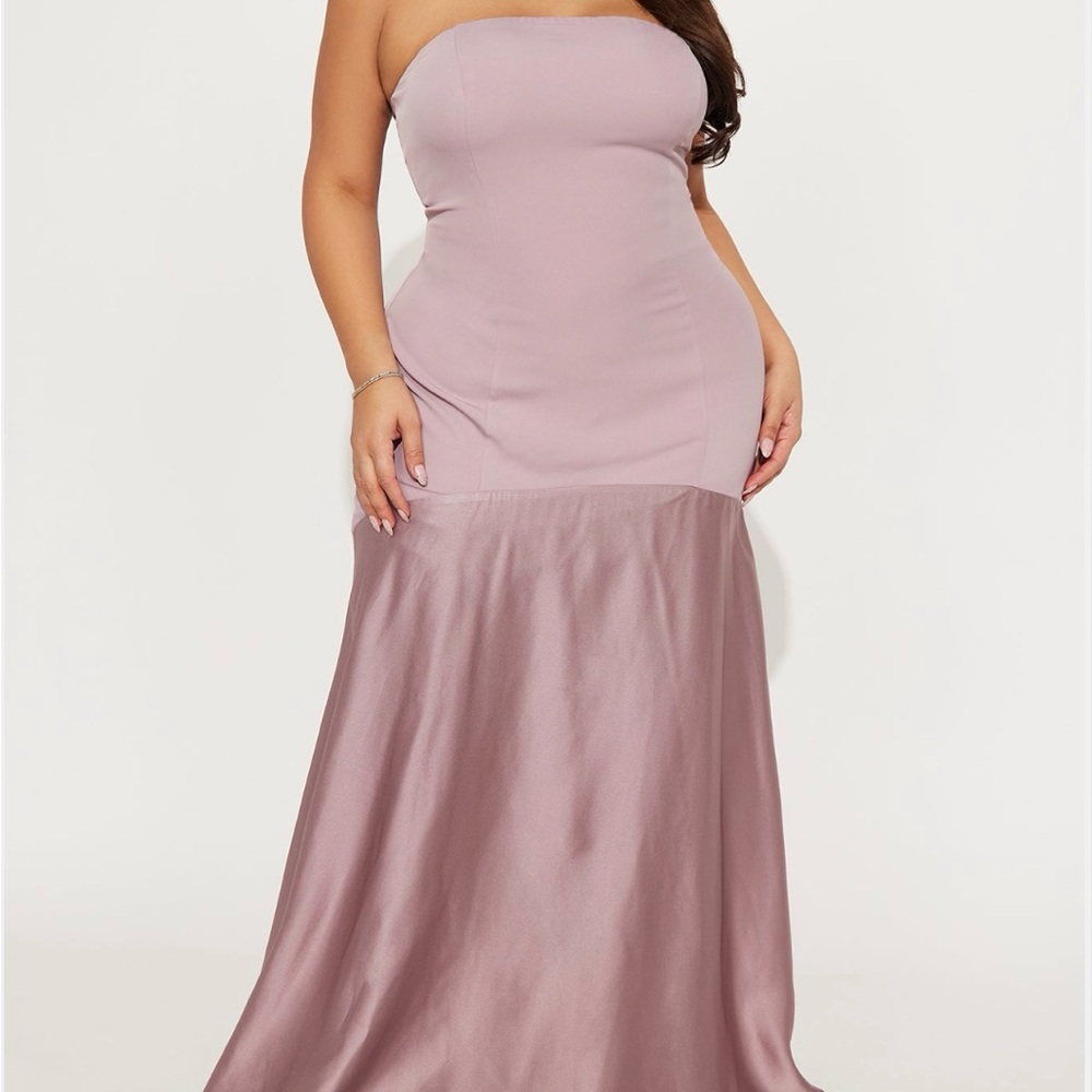 Elegant Strapless Mauve Dress Size 1XL